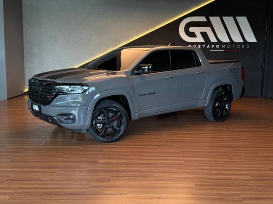 RAM RAMPAGE 2.0 HURRICANE 4 TURBO GASOLINA R/T 4X4 AUTOMÁTICO